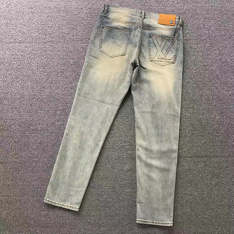 LOUIS VUITTON PANTS (27)