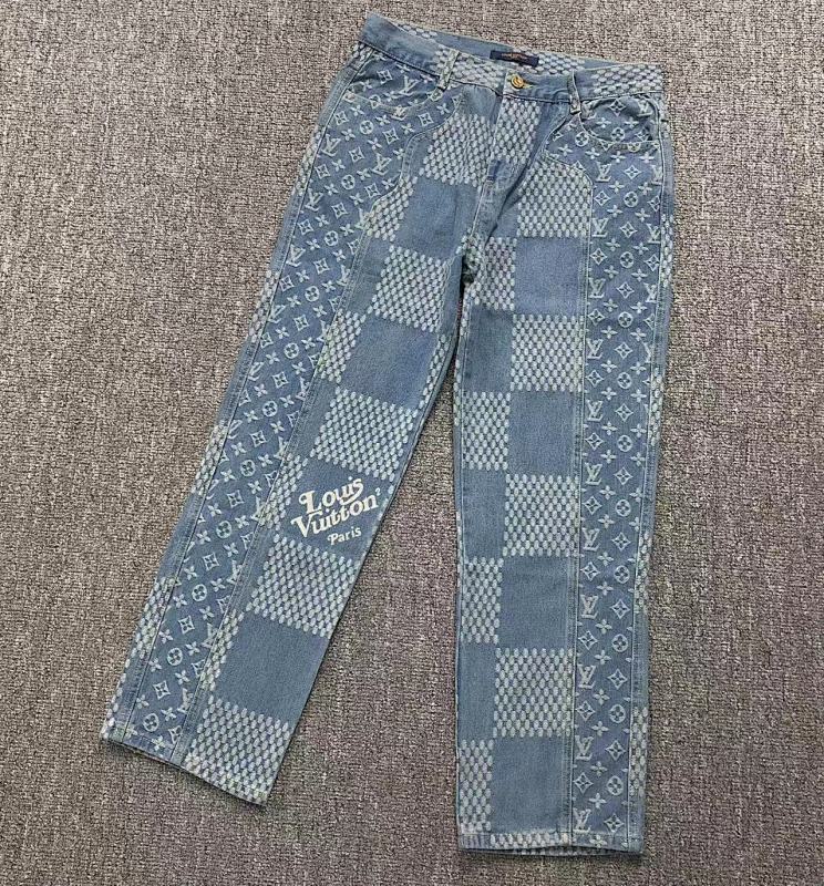 LOUIS VUITTON PANTS (168)