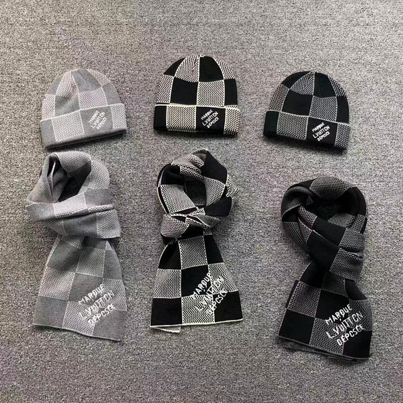 LOUIS VUITTON HATS (34)