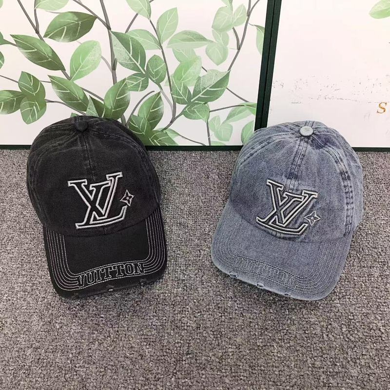 LOUIS VUITTON HATS (27)