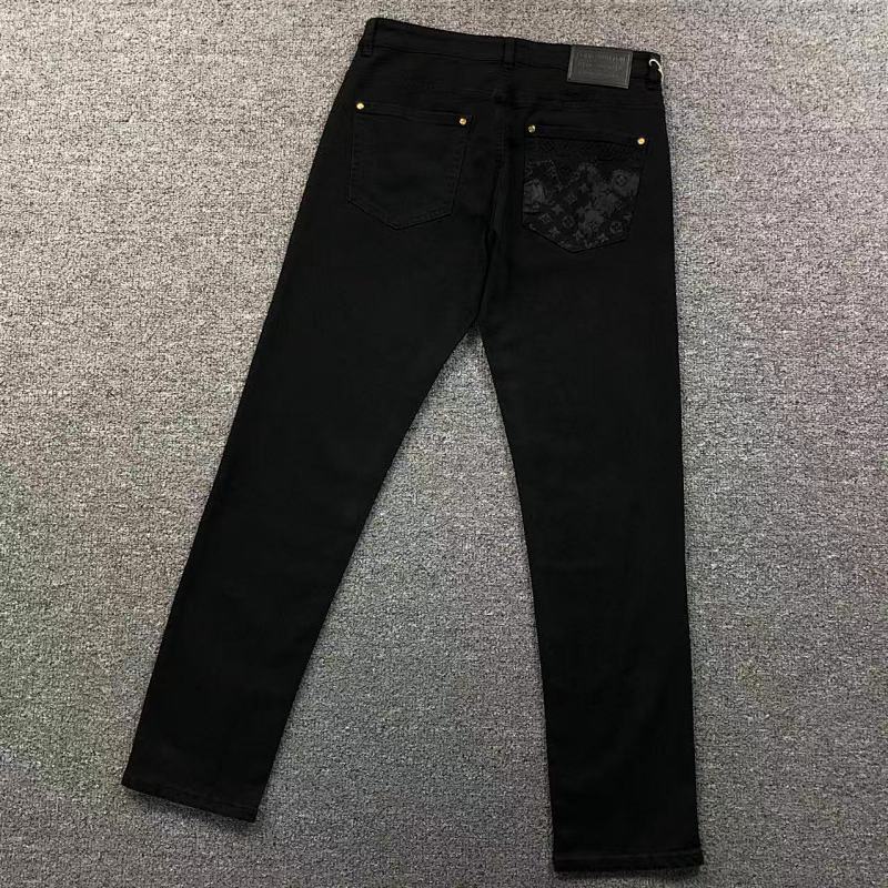 LOUIS VUITTON PANTS (4)