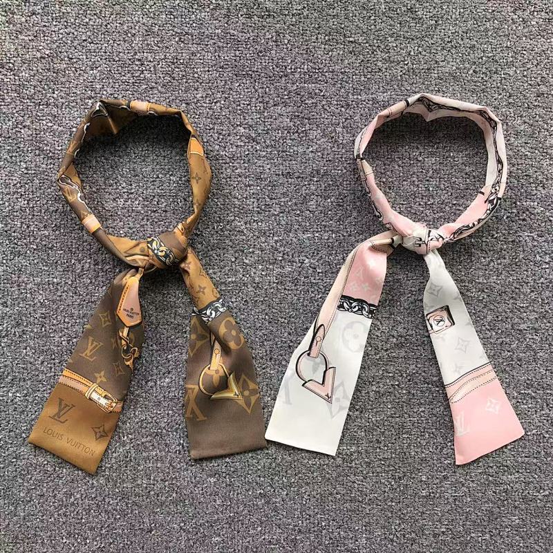 LOUIS VUITTON SCARVES (11)