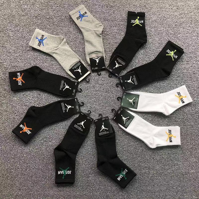 JORDAN SOCKS (3)