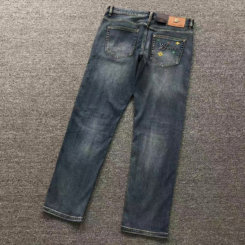 LOUIS VUITTON PANTS (5)