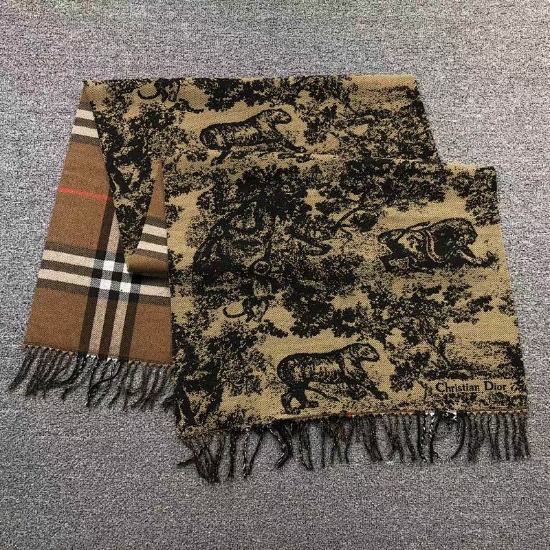 BURBERRY SCARVES