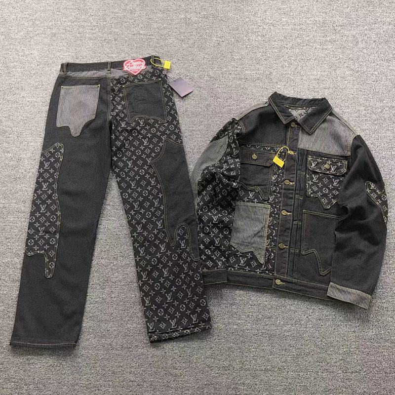 LOUIS VUITTON PANTS (182)