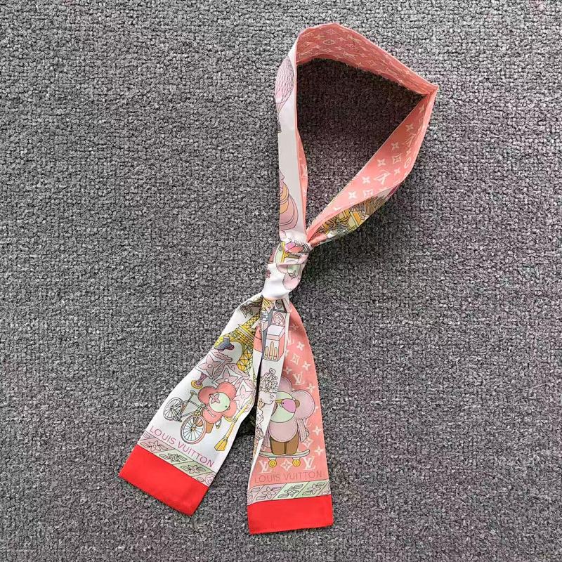 LOUIS VUITTON SCARVES