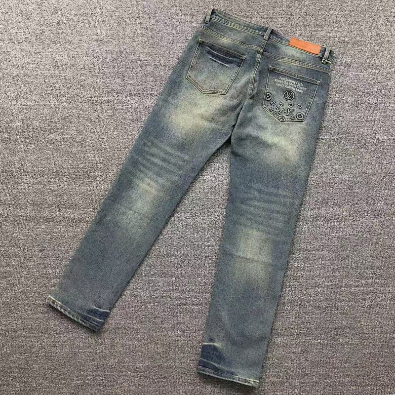 LOUIS VUITTON PANTS (124)