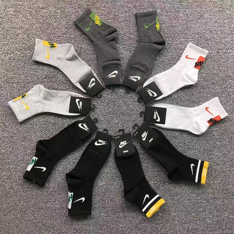 NIKE SOCKS (4)