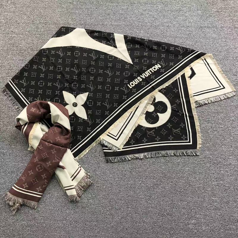 LOUIS VUITTON SCARVES