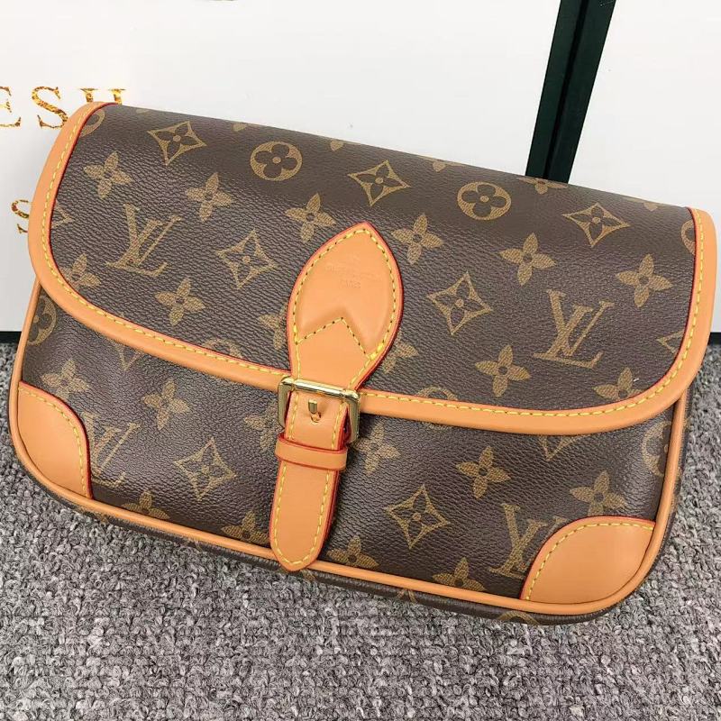 LOUIS VUITTON BAGS (5)