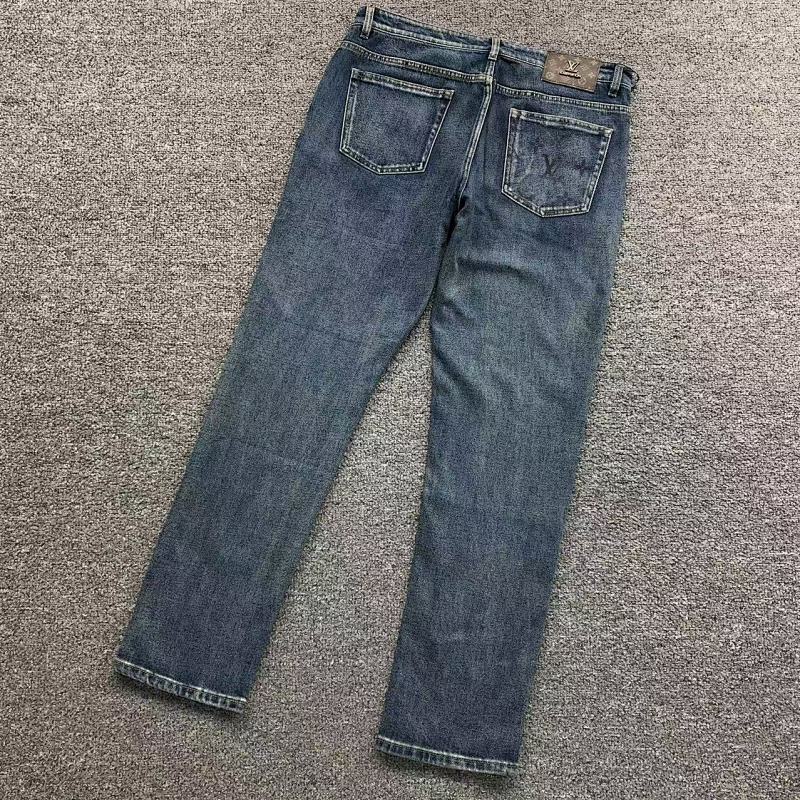 LOUIS VUITTON PANTS (122)