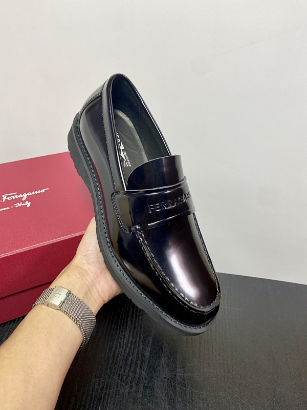 FERRAGAMO SHOES (34)