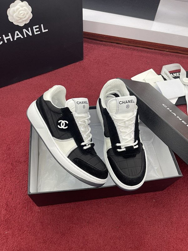 CHANEL SHOES (131)