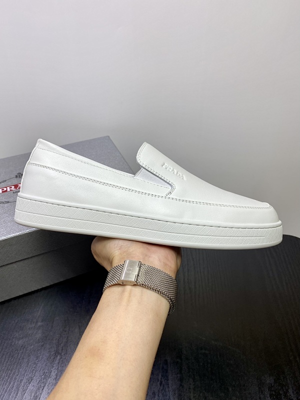 PRADA SHOES (580)