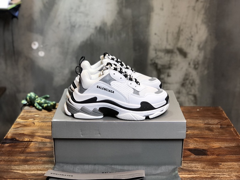 BALENCIAGA SNEAKERS (721)