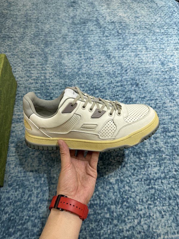 GUCCI SHOES (93)