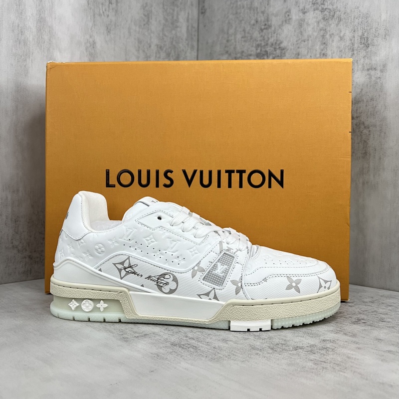 LOUIS VUITTON SNEAKERS (615)