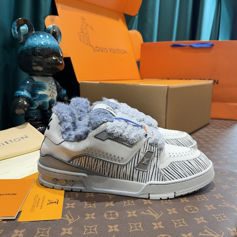 LOUIS VUITTON SHOES (50)