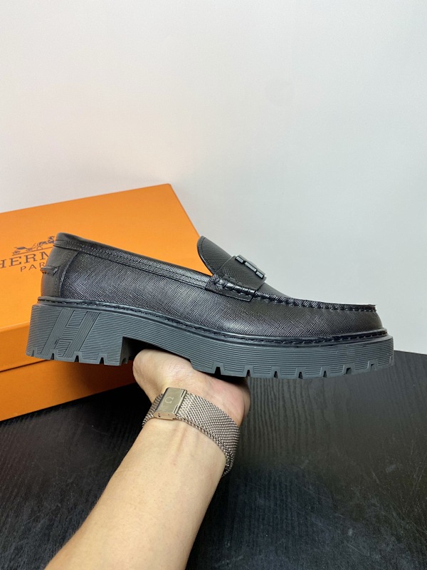 HERMES SHOES (162)