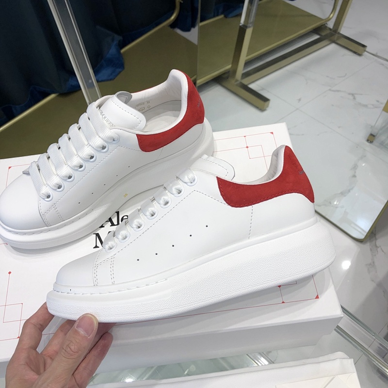 ALEXANDER MCQUEEN (74)