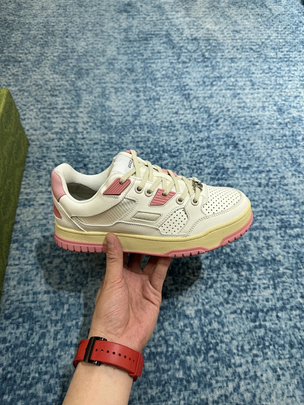GUCCI SHOES (90)