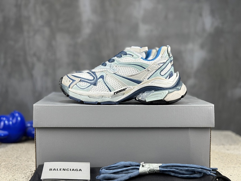 BALENCIAGA SNEAKERS (232)