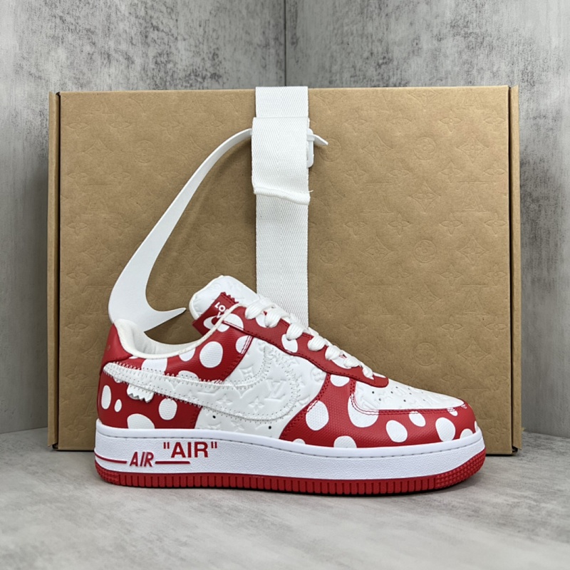 LOUIS VUITTON SNEAKERS (450)