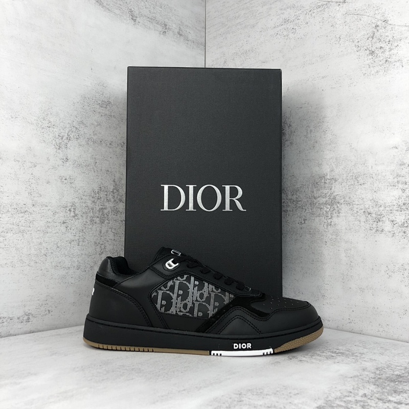 DIOR SNEAKERS (207)