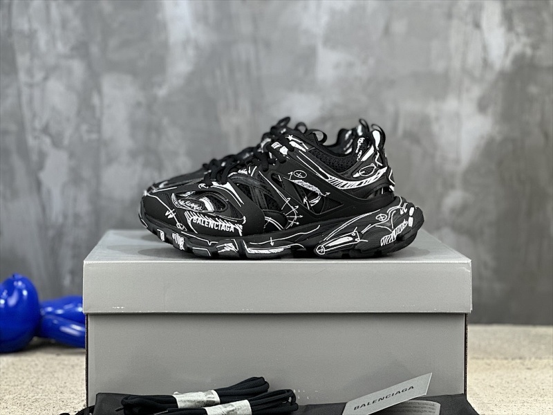 BALENCIAGA SNEAKERS (603)