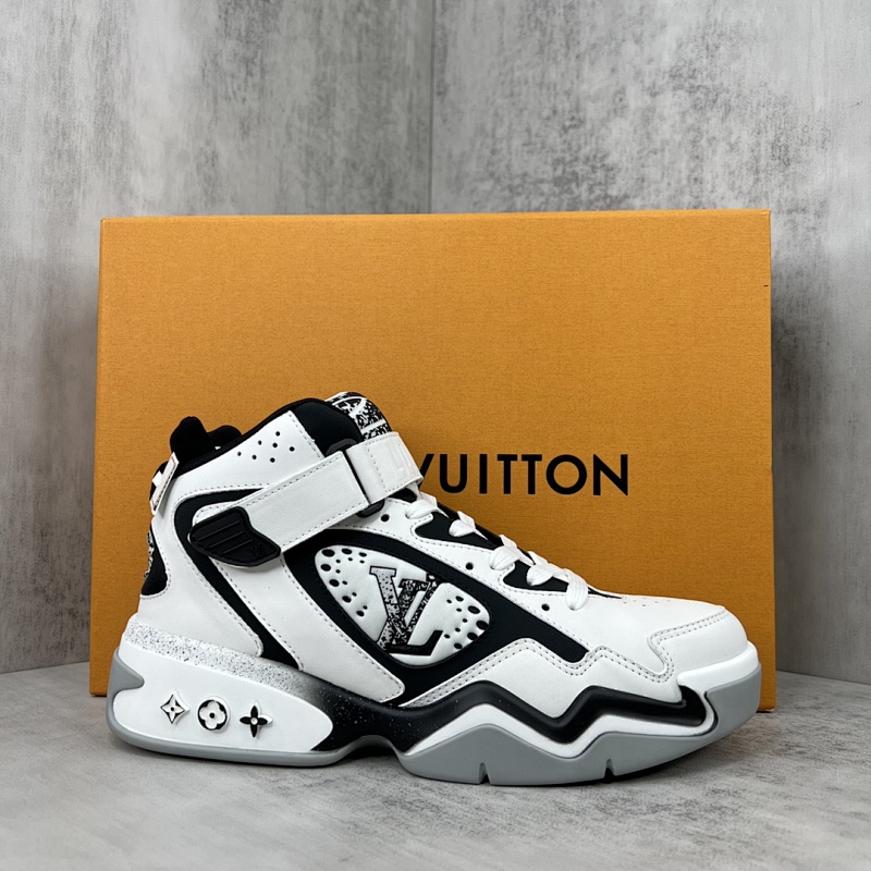LOUIS VUITTON SNEAKERS (622)