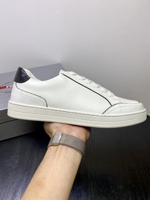 PRADA SHOES (513)
