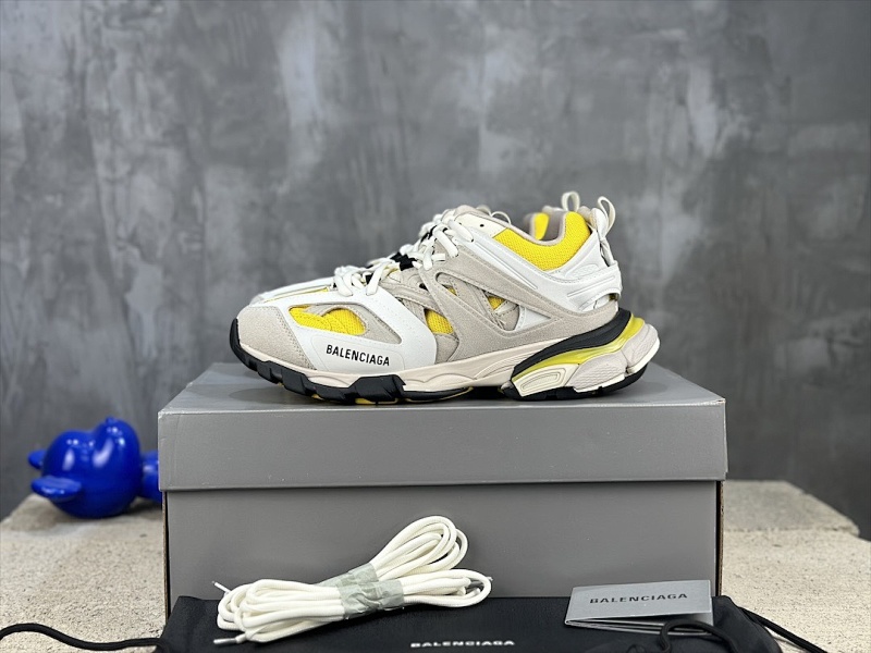 BALENCIAGA SNEAKERS (656)
