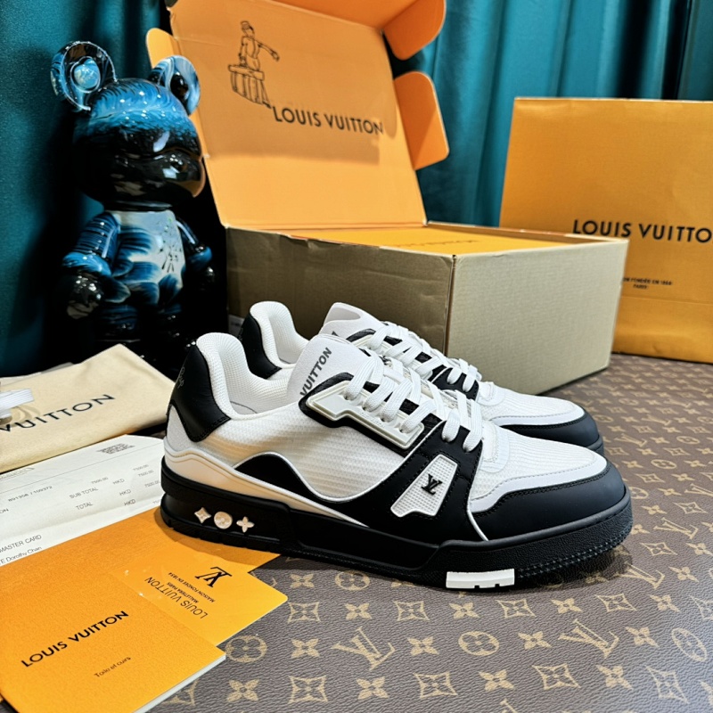 LOUIS VUITTON SHOES (233)