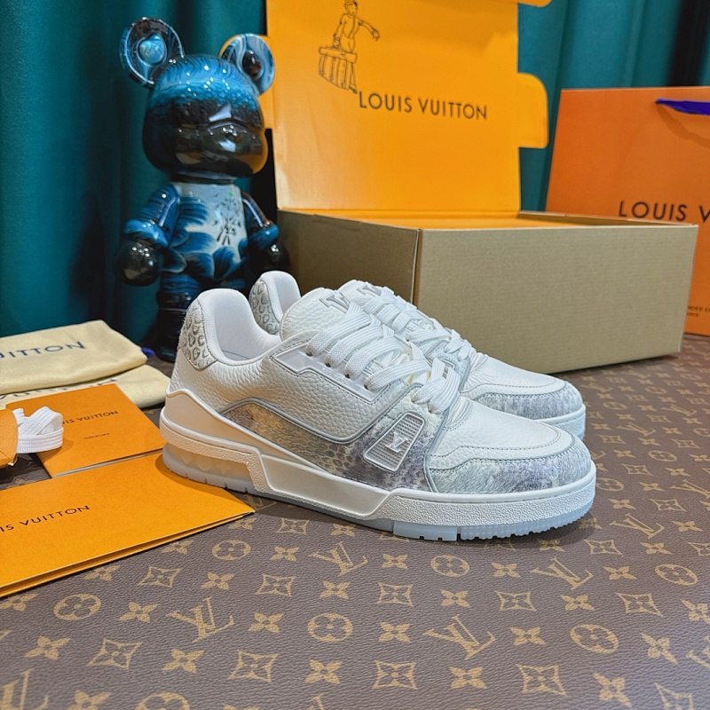 LOUIS VUITTON SNEAKERS (310)