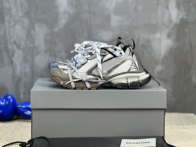 BALENCIAGA SNEAKERS (197)