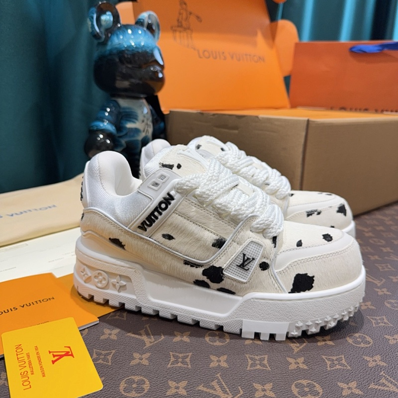 LOUIS VUITTON SHOES (193)