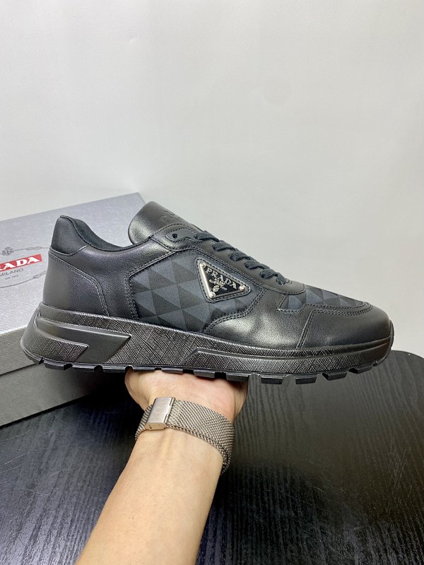 PRADA SHOES (383)