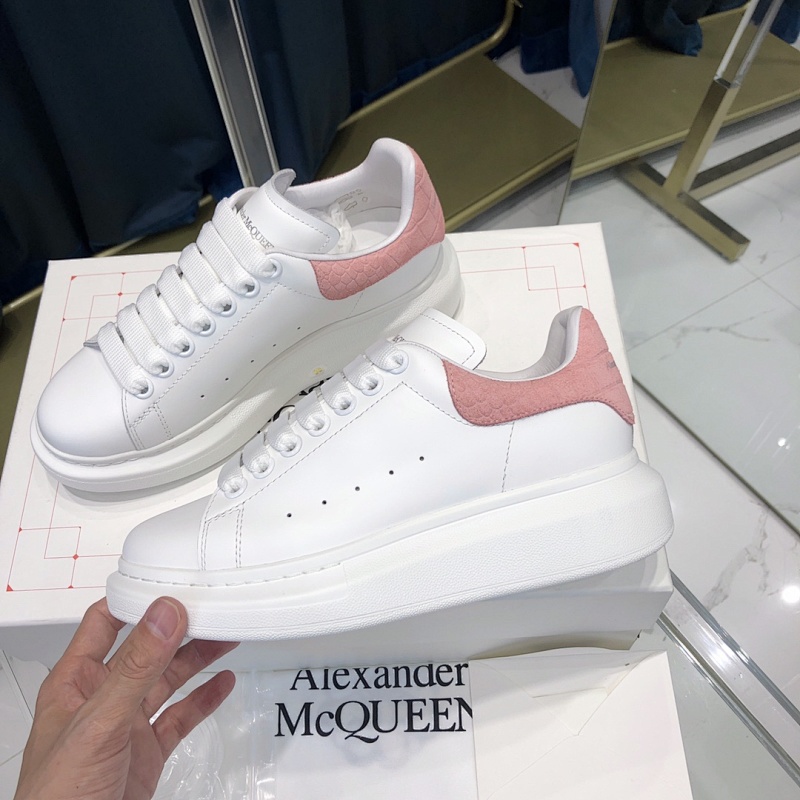 ALEXANDER MCQUEEN (21)