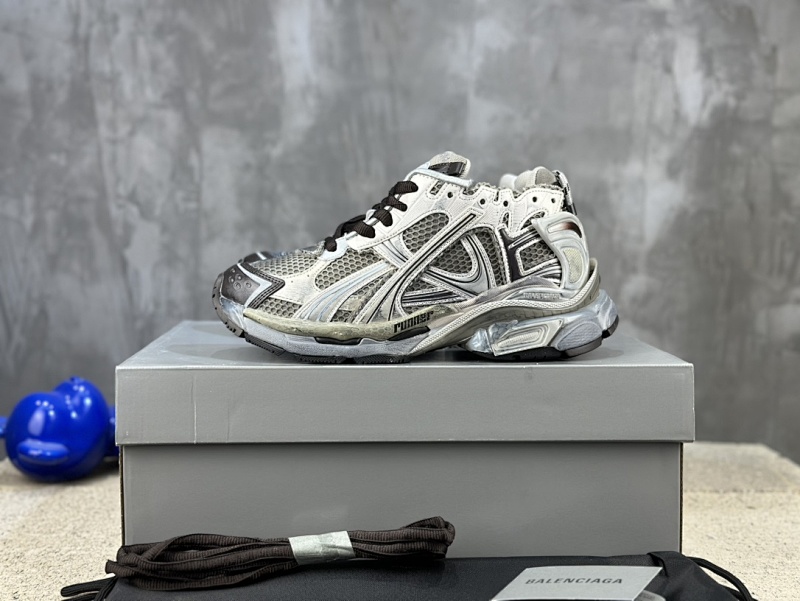 BALENCIAGA SNEAKERS (271)