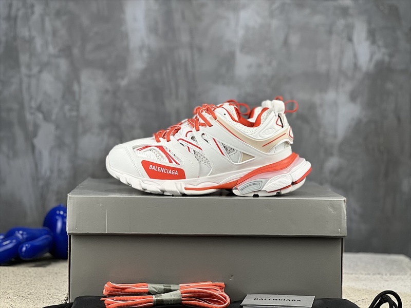 BALENCIAGA SNEAKERS (645)