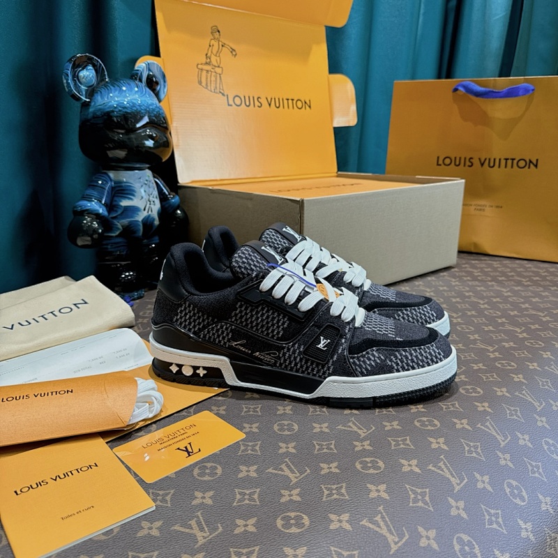 LOUIS VUITTON SHOES (38)