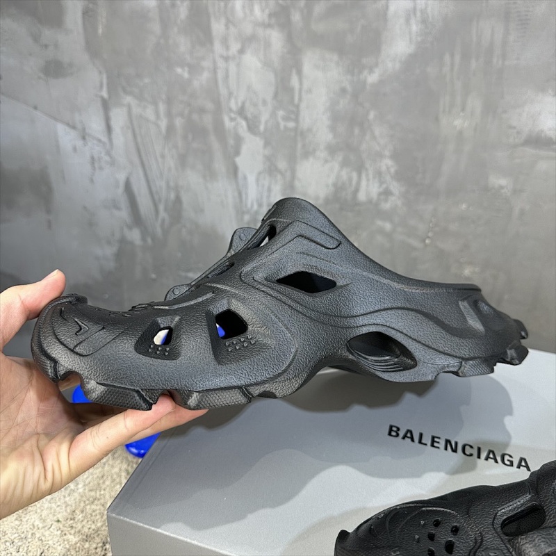 BALENCIAGA SNEAKERS (322)