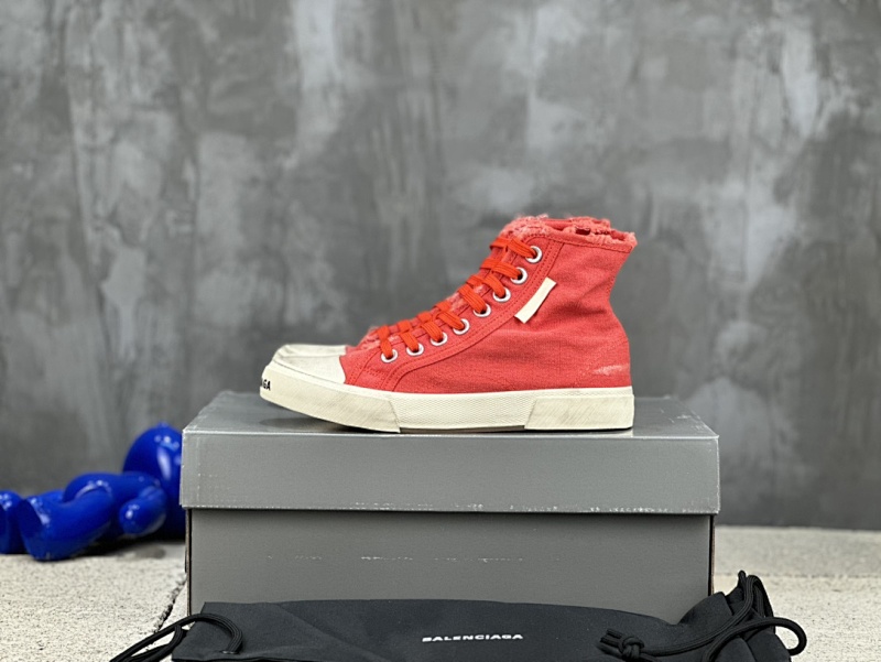 BALENCIAGA SNEAKERS (699)