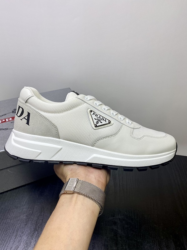 PRADA SHOES (534)