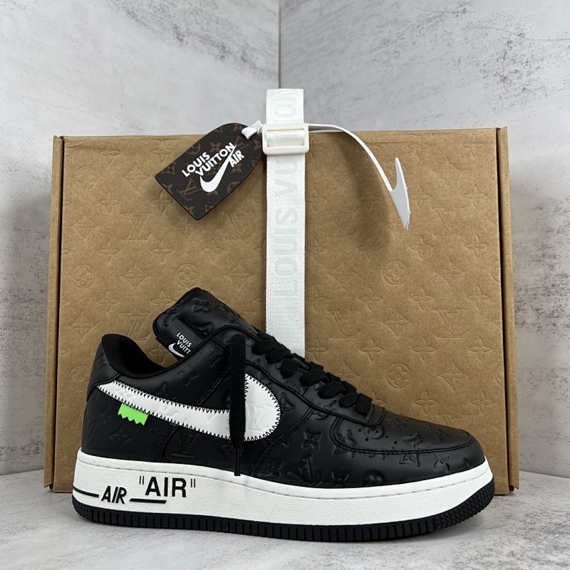 LOUIS VUITTON SNEAKERS (487)