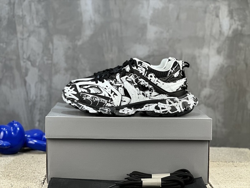 BALENCIAGA SNEAKERS (601)