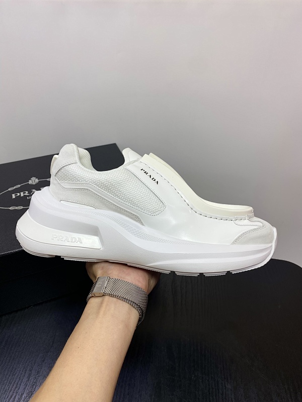 PRADA SHOES (439)