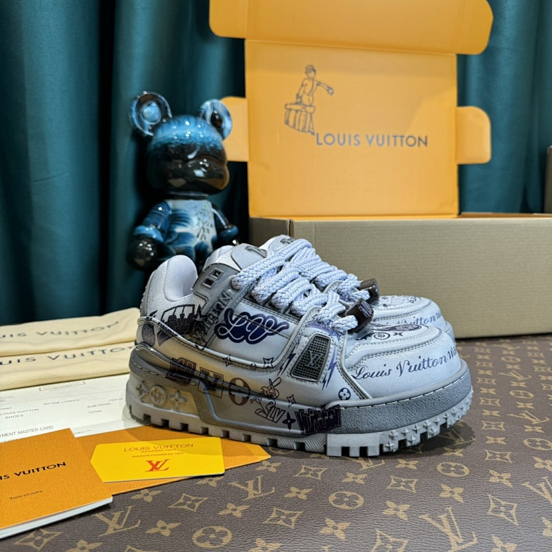 LOUIS VUITTON SHOES (374)