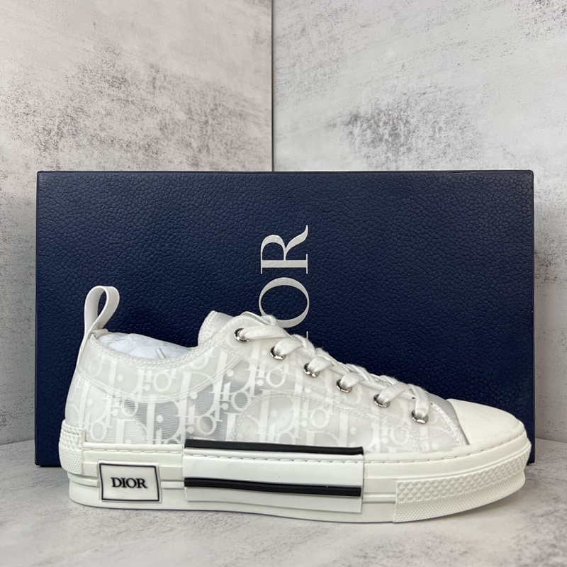 DIOR SNEAKERS (153)